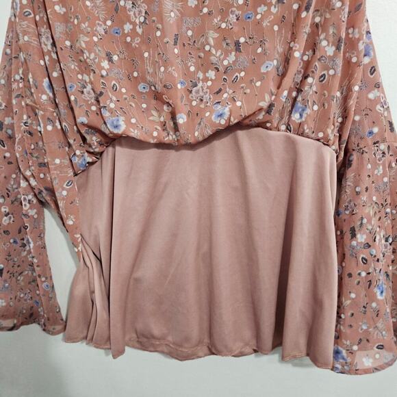 Boho Floral V-Neck/Choker Neck Womens Pink Babydoll Flowy Top Bell Sleeve Size S - Picture 6 of 9